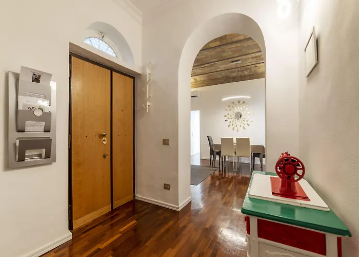 Guesthost - Fontana Di Trevi Design דירה רומא